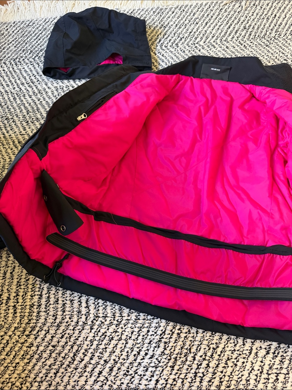 Spyder Black Ski Jacket with Pink Accents - Picture 6 of 9